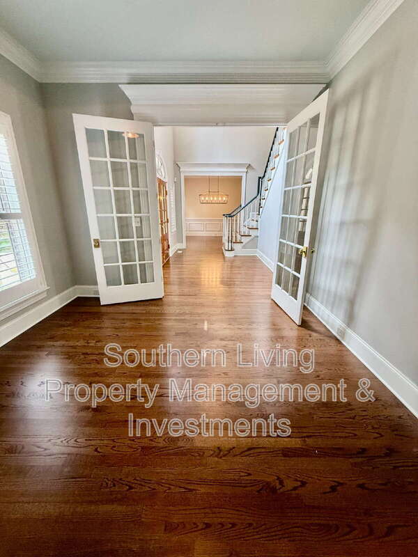 Building Photo - 1806 Asbury Hall Ct