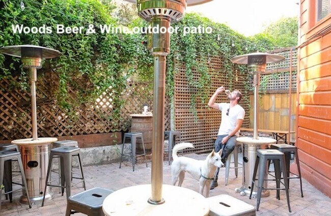 Building Photo - 226-230 Scott St