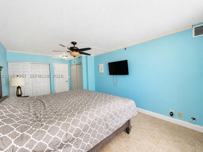 Building Photo - 3221 S Ocean Blvd