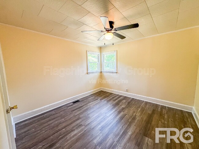 Building Photo - 1403 Clingman St