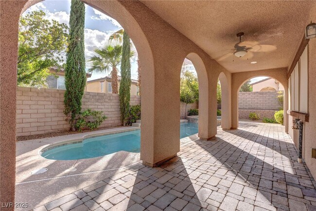 Building Photo - 953 Tafalla Ct