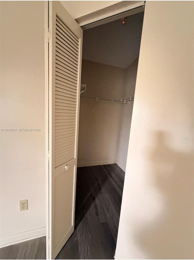 Building Photo - 13785 Bottlebrush Ct