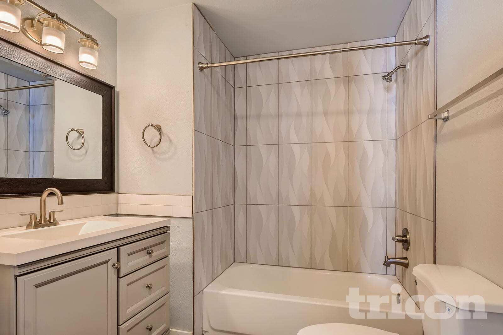 Building Photo - 2625 Alpine Ave