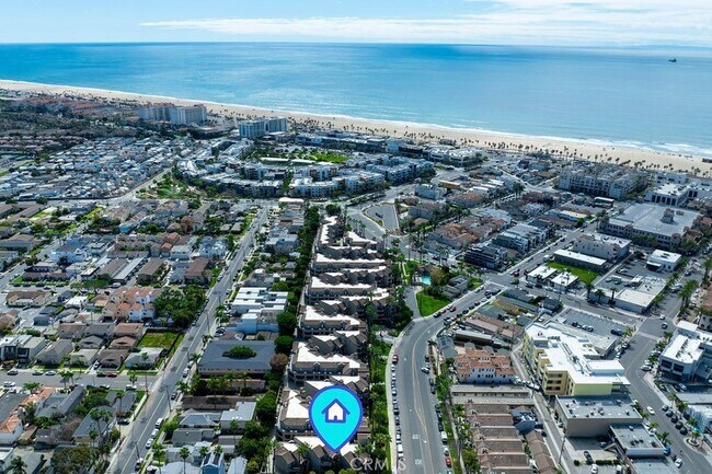 Building Photo - 430 Lake St