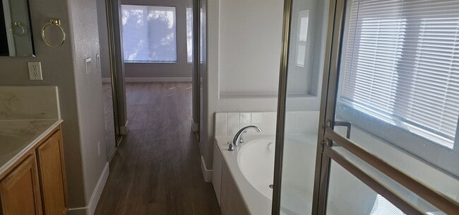 Building Photo - Beautiful and Spacious 3 bedroom home for rent