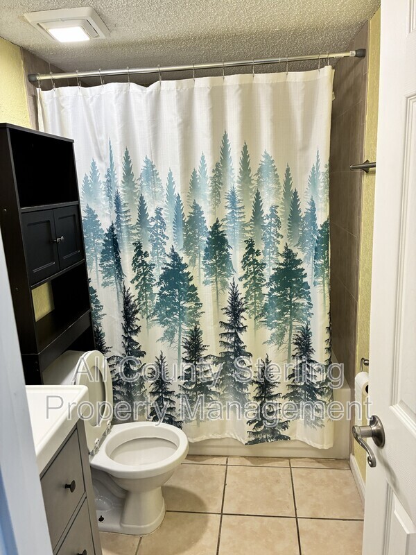 Building Photo - 1810 NW 23rd Blvd