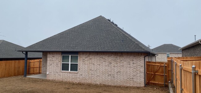 Building Photo - 4509 NE 124th St