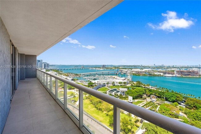 Building Photo - 50 Biscayne Blvd