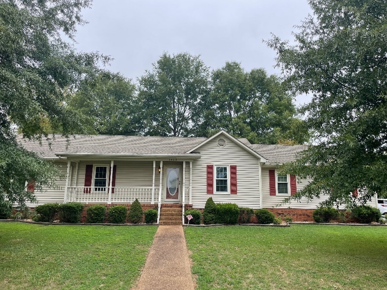 Primary Photo - 1400 Courtland Dr