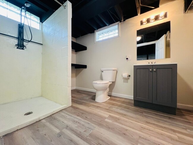 Building Photo - Elegant 4-bedroom Home with Chef’s Kitchen, 2 Full Bath, and Two-Car Garage