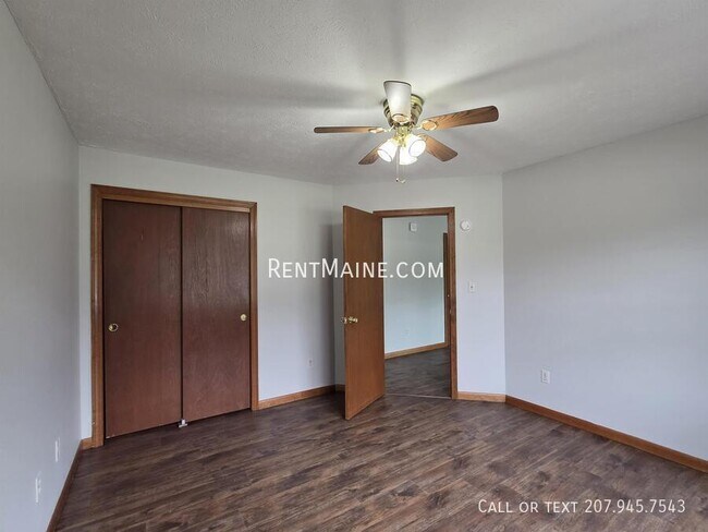 Building Photo - 6 Hartley St