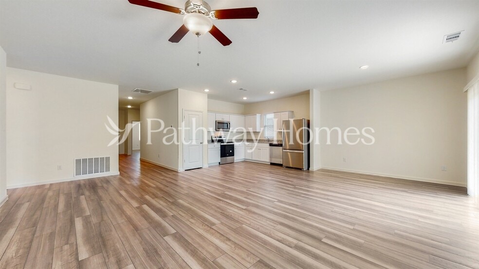 Building Photo - 1529 Ancer Wy