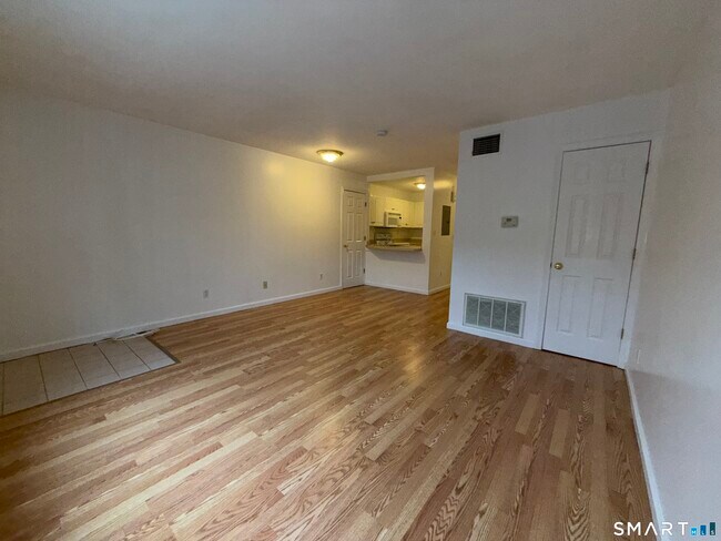 Building Photo - 57 Chapel St