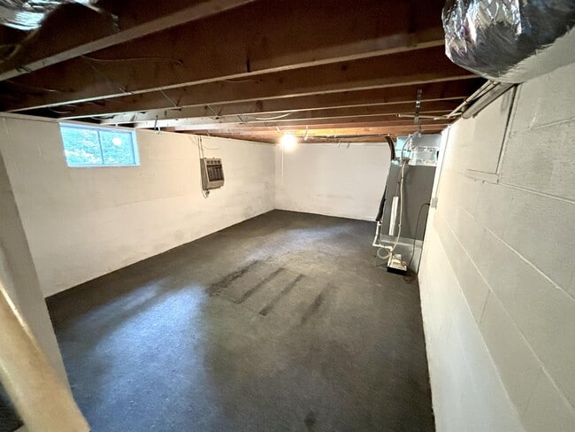 Building Photo - 1405 Webb Ridge Rd