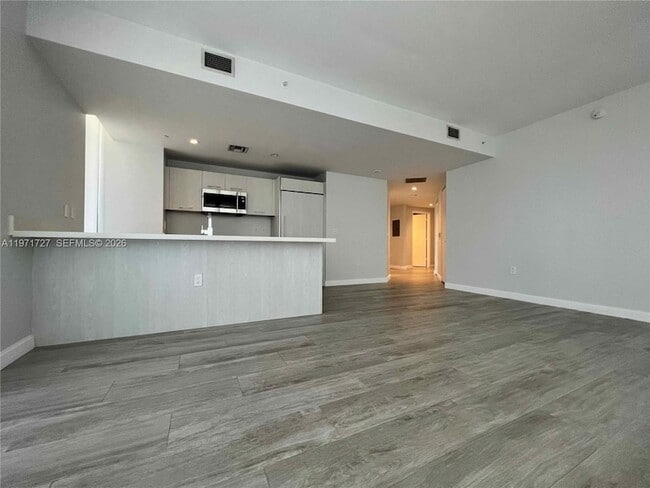 Building Photo - 45 SW 9th St