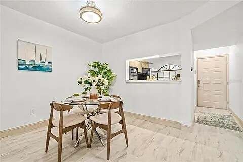 Building Photo - 25107 Northlake Dr