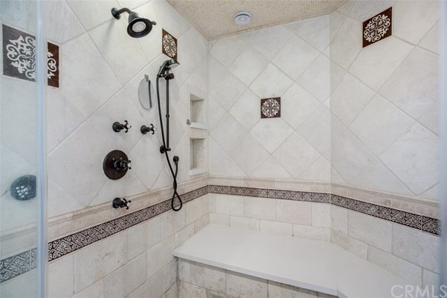 Building Photo - 736 Esplanade