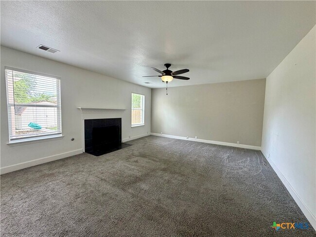 Building Photo - 804 Tapestry Cove