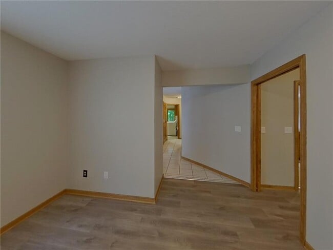Building Photo - 16740 N Manor Rd