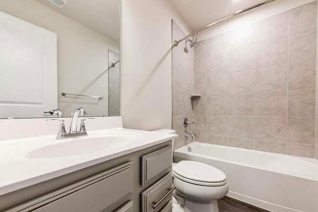 Building Photo - 1124 Dovetail Cir