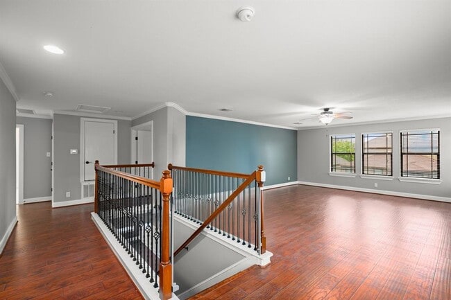 Building Photo - 8717 Panadero Dr