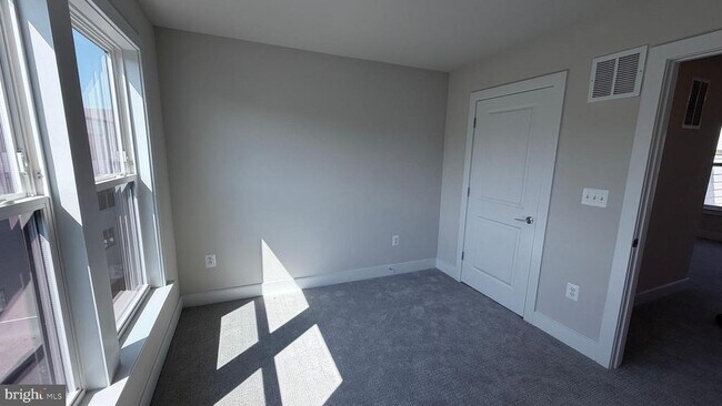 Building Photo - 12742 Verdant Wy