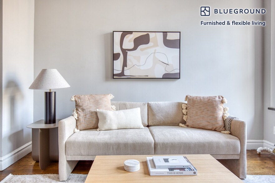 Building Photo - 51 Leroy St