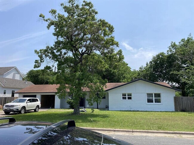 Primary Photo - 5005 Brighton Rd