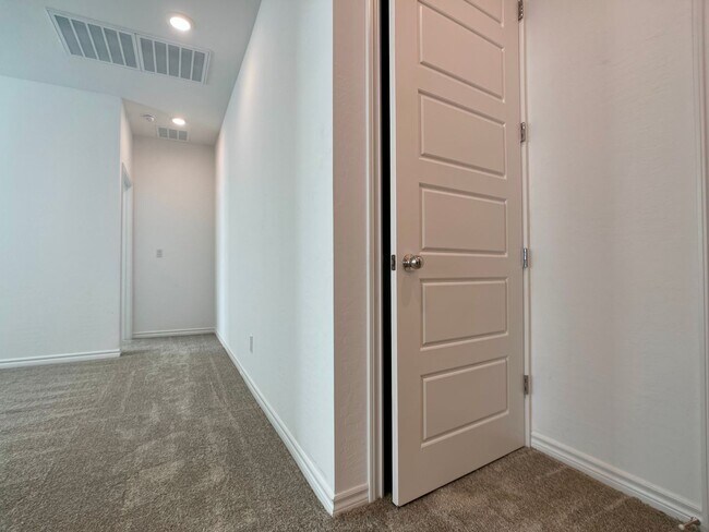 Building Photo - LOVELY TOWNHOUSE FOR RENT - GATED 3 BED 3 ...