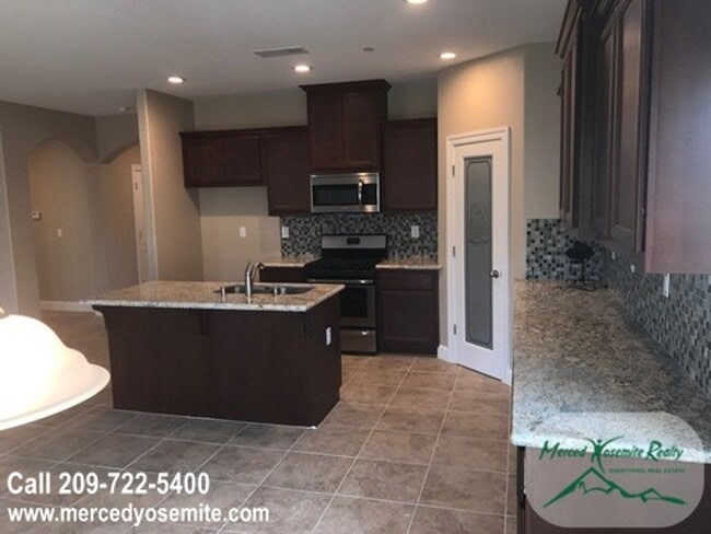 Building Photo - $100 discount for 2 year lease! Appointmen...