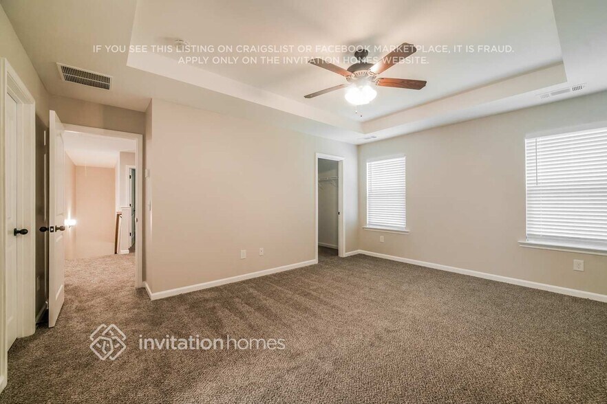 Building Photo - 4480 Lippencott Ln