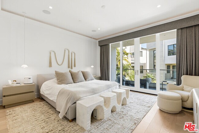 Building Photo - 5926 Firefly Pl