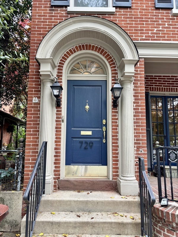 Building Photo - 729 E Orange St