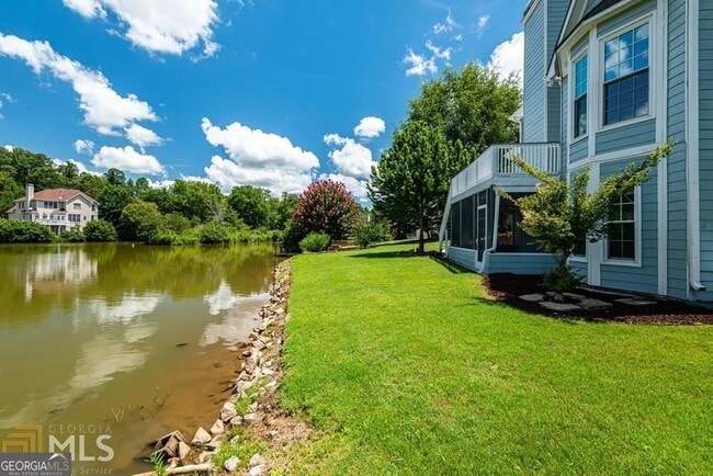 Building Photo - 225 Heritage Lake Dr