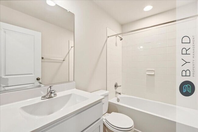 Building Photo - 3380 Dewsberry Ln