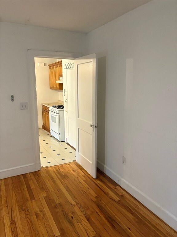 Building Photo - 11 Beechcroft St