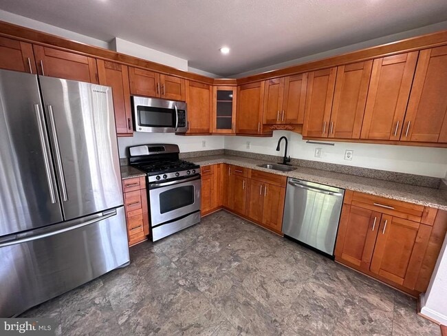 Building Photo - 5960 Millrace Ct