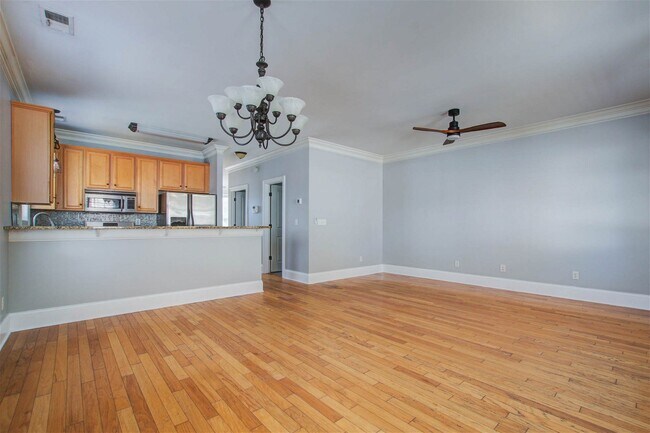 Building Photo - 509 West 2nd North Street, Summerville, SC...