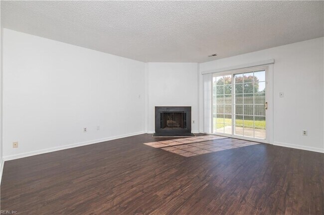 Building Photo - 908 Vincent Ct