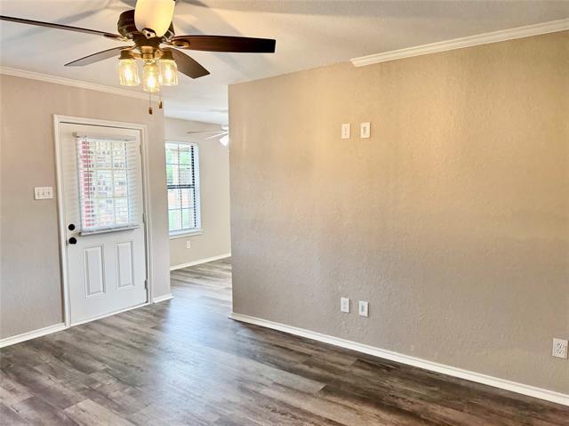 Building Photo - 301 Shady Grove Dr