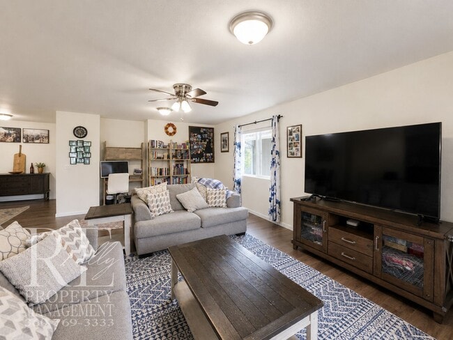 Building Photo - Spacious 3-Story Home with Flexible Living Space, Heat Pump & Private Deck Retreat