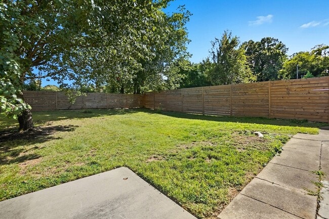 Building Photo - (Coming Soon) Beautifully Renovated 3-Bedroom with Fenced in Yard