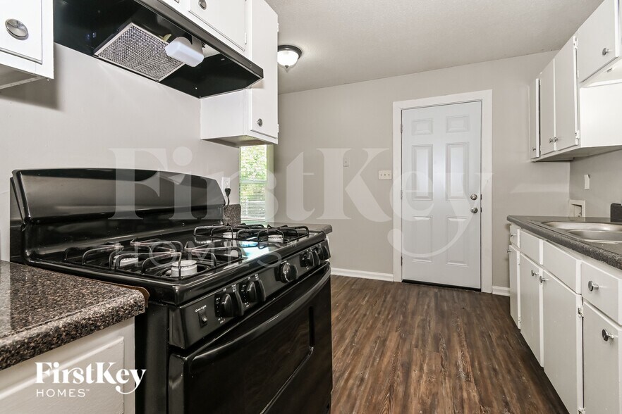 Building Photo - 3682 Buffalo Rd