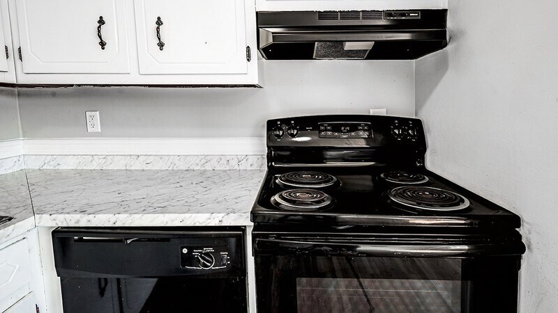 Building Photo - 815 Golf View Pl