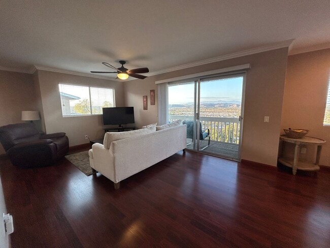 Building Photo - Rent Today!! Stunning 3-Bedroom Condo with Unbeatable Views!
