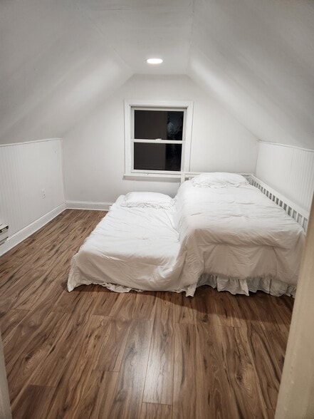 2nd Bed room upstairs - 20 South Ln