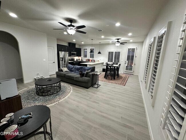 Building Photo - 10729 Deion Sanders Dr