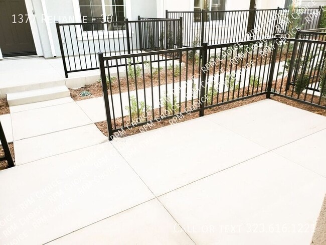 Building Photo - 1377 Reliance-30