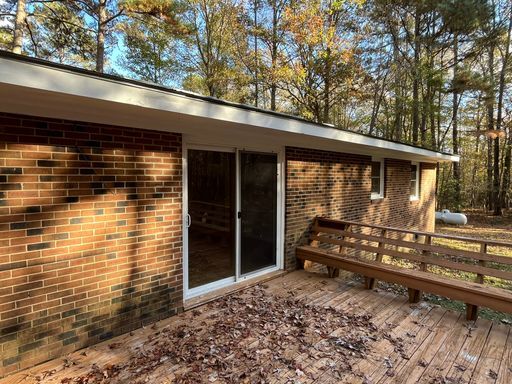 Building Photo - Charming 3BD, 2BA Wake Forest Home on a Large, Private Lot with a Detached 2-Car Garage, Providin...