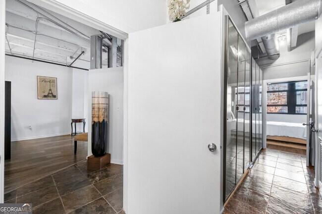 Building Photo - 878 Peachtree St NE